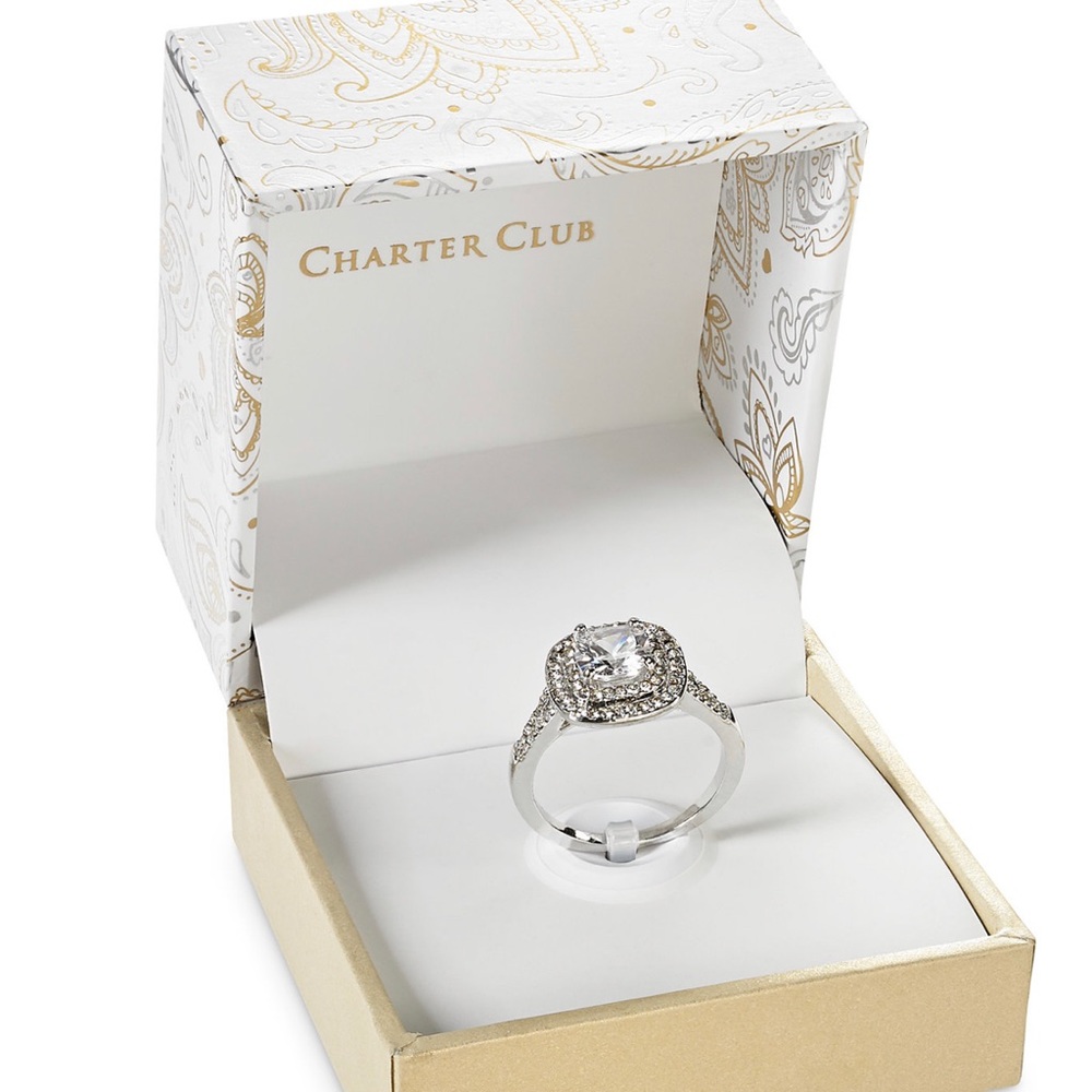Double halo crystal center. Cubic Zirconia silver plated